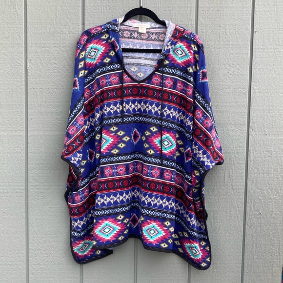 Belle du jour Aztec boho hippie patterned hooded poncho - Picture 1 of 9